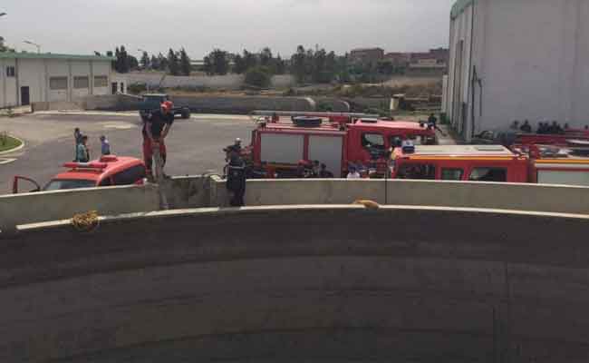 مقتل 3 عمال و إنقاذ إثنين آخرين سقطوا داخل بالوعة ببني مراد بالبليدة