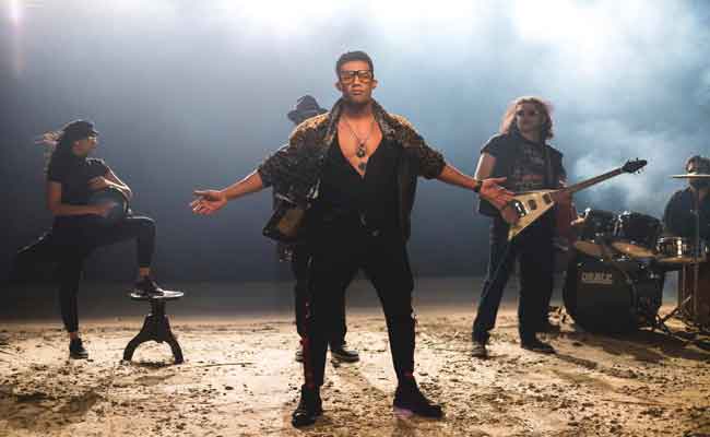 ڤيرساتشي بيبي…هدية محمد رمضان لجمهوره في عيد الفطر