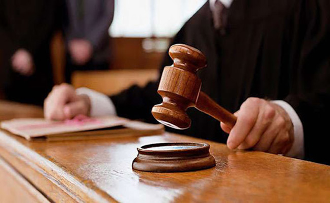 متابعة ثلاثيني قطع أصبع جاره و نشره على الفايسبوك بالعاصمة