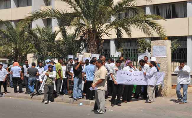 تكتل نقابات التربية يصعد في احتجاجه