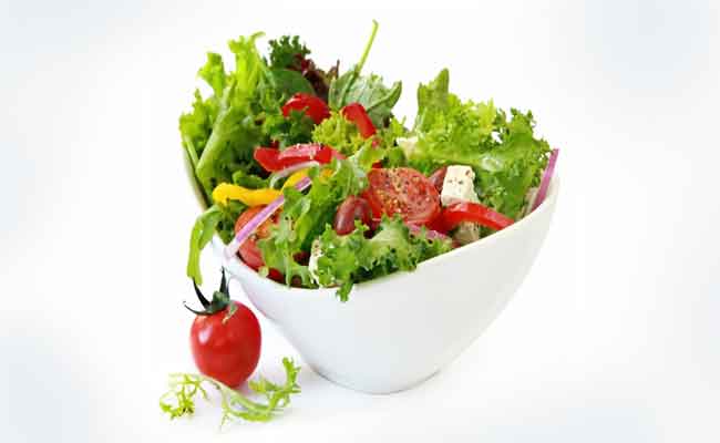 ما هي فوائد تناول السلطة كل يوم؟