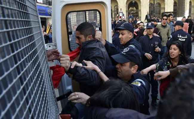 تنديد حقوقي بحملات الاعتقالات و منع المسيرات قبيل الانتخابات