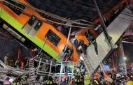 15 قتيلا بانهيار جسر لحظة مرور قطار أنفاق بالمكسيك