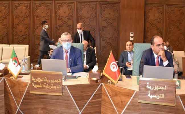 بلحيمر يدعو إلى “تعزيز الحضور الإعلامي العربي في الفضاء الإلكتروني”