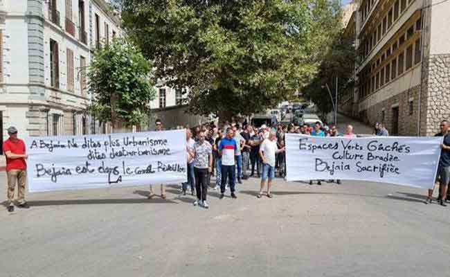 احتجاج مواطنين و جمعيات على منح رخصة بناء في موقع تاريخي