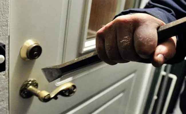 الإطاحة بعصابة إجرامية متربصة بسرقة منزل بغليزان