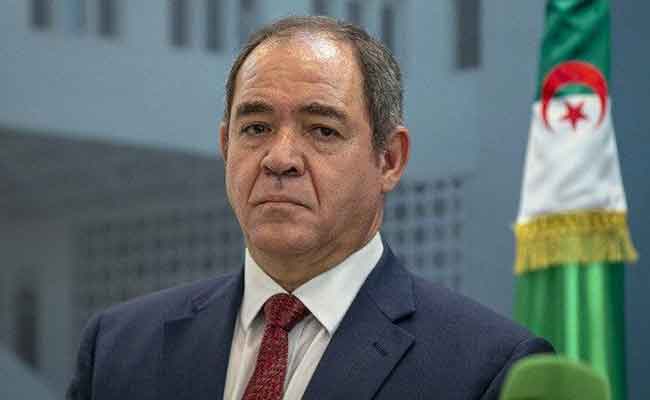 مشاركة بوقدوم في الاجتماع التشاوري لوزراء الخارجية العرب بالدوحة