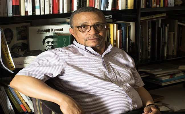 تحويل رواية” الاعتداء” لياسمينة خضرة الى مسلسل تلفزيوني على “نتفليكس”…