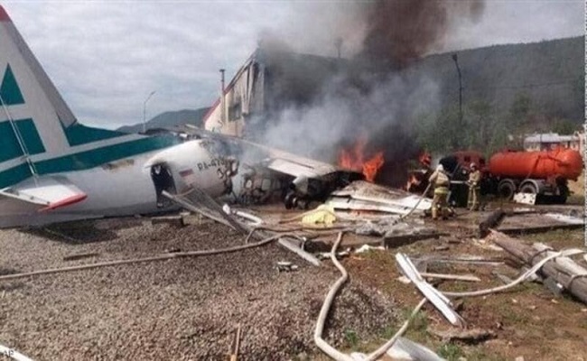 عشرات القتلى والجرحى جراء سقوط طائرة بروسيا