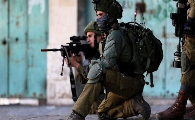 إصابة 10 فلسطينيين بجروح في الضفة الغربية
