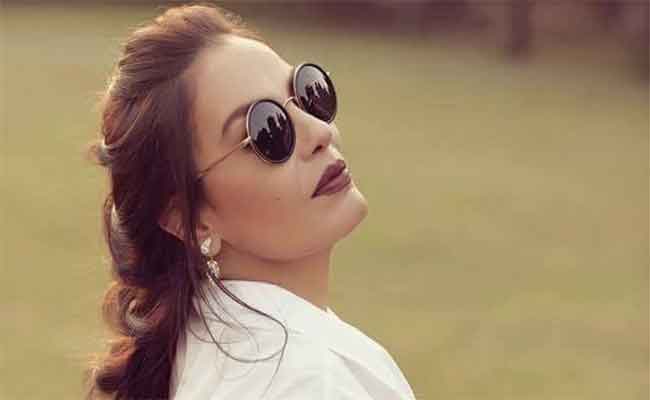 الفراشة شريهان تحلق مجددا في عالم الاستعراض بمسرحية أيقونة الأزياء  “كوكو شانيل” بعد غياب 30 عاما…