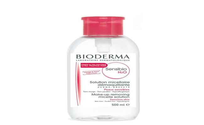 لماذا يجب أن تواظبي على غسل بشرتكِ ليلاً؟