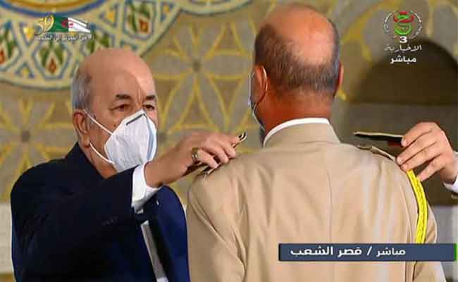 إشراف تبون على حفل تقليد الرتب و إسداء الأوسمة لضباط الجيش الوطني الشعبي