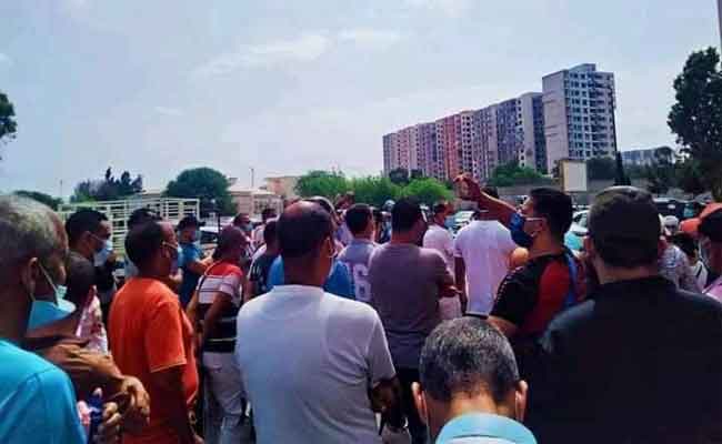 تأخر استلام سكنات “عدل” بوهران يدفع المتضررين للإحتجاج