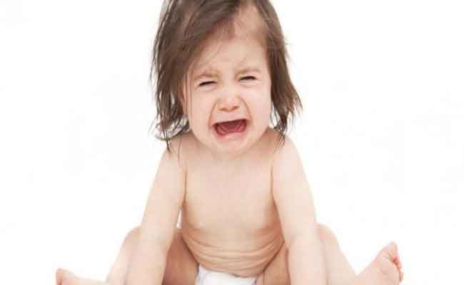 هل طفلك يعاني من الامساك المزمن؟ إليك الأسباب وطرق العلاج