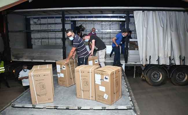 الجزائر تتوصل بمليون جرعة من اللقاح و 750 جهاز تكثيف الأوكسجين