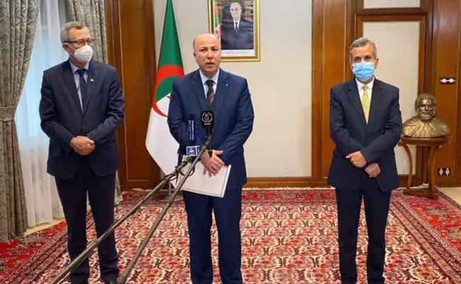 الوزير الأول يؤكد اتخاذ الدولة حزمة من الإجراءات لتوفير الأكسجين في المراكز الاستشفائية