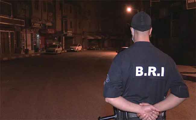 حجز 42 مركبة و 74 دراجة نارية خالف أصحابها إجراءات الحجر الصحي بوهران