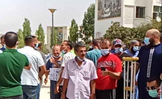 احتجاج المتضررين من زلزال 2020 بميلة