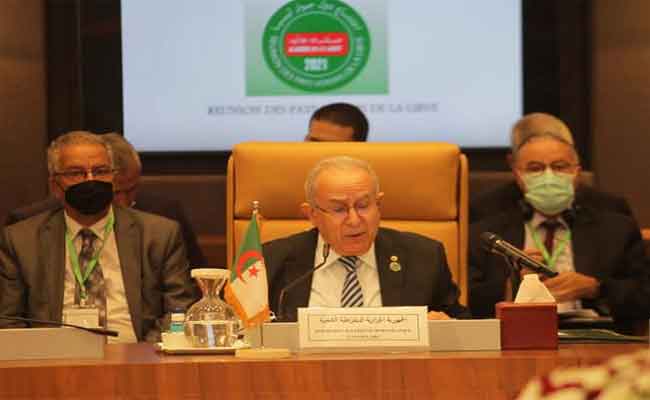 لعمامرة يؤكد أن جتماع دول الجوار يندرج ضمن جهود حل الأزمة الليبية