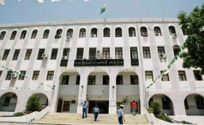 التحقيق في مقتل مواطن حرقا بالأربعاء ناث ايراثن