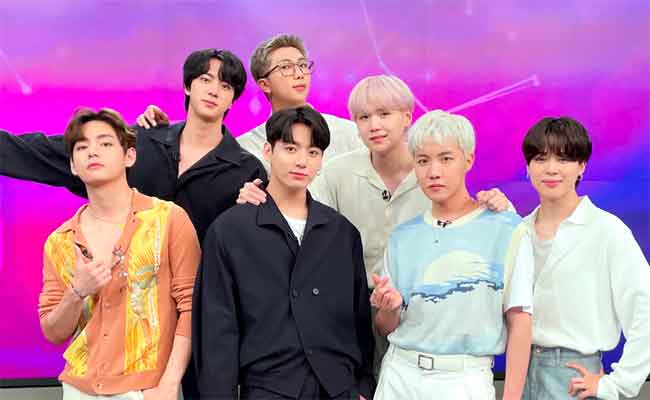 فرقة “بي تي اس” تعانق جمهورها لأول مرة في حفلات موسيقية حية بأمريكا بعد توقف عامين ونصف…