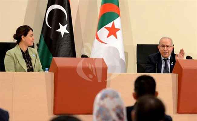 لعمامرة : الجزائر مستعدة “لوضع خبرتها في متناول أشقائنا الليبيين خلال تنظيم الانتخابات المقبلة”