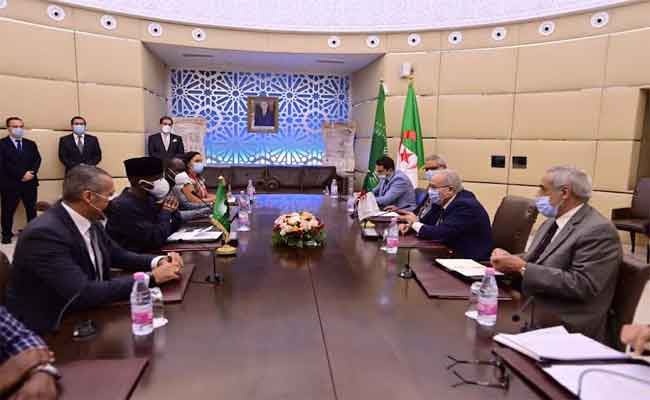 لعمامرة يجدد التأكيد على عزم الجزائر مواصلة الجهود حفاظا على وحدة وفعالية الاتحاد الإفريقي