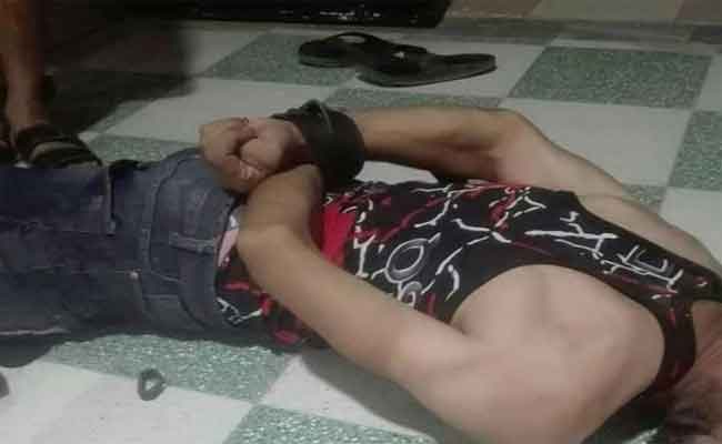 ساكنة حي لاكادات بتيارت تلقي القبص على لص متلبس بسرقة مسجد و تسلمه للشرطة