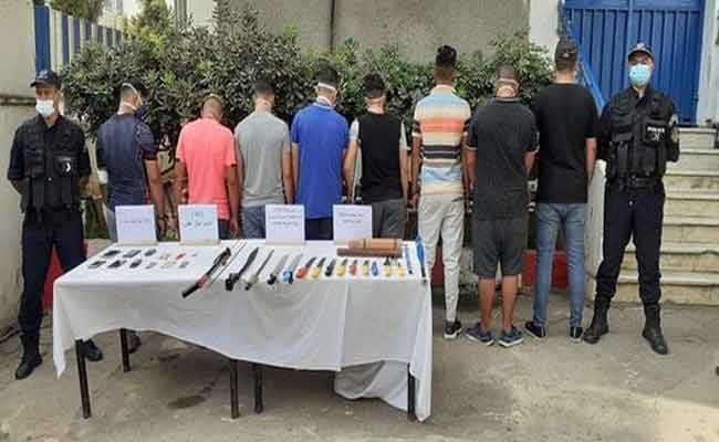 تفكيك عصابة إجرامية أرعبت المواطنين و في حوزتها أسلحة بيضاء بالعاصمة