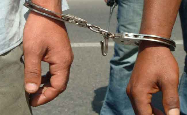 توقيف 3 مروجين لحبوب الهلوسة بعد محاصرة مواطنين لهم بتلمسان