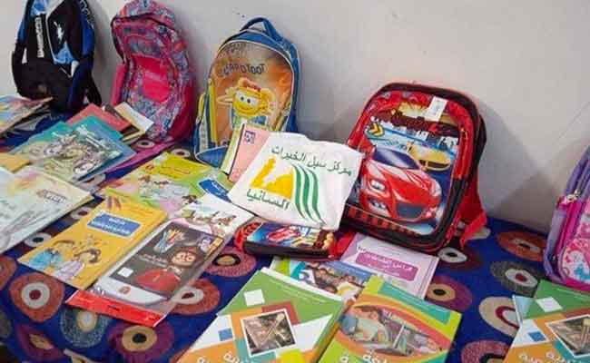 مساهمة وزارة الشؤون الدينية بتوزيع 80 ألف حقيبة مدرسية للمعوزين