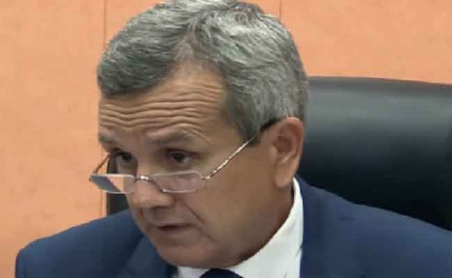 وزير الصحة بن بوزيد :  الهدف هو الوصول لتلقيح 70 بالمائة من المواطنين ضد الوباء