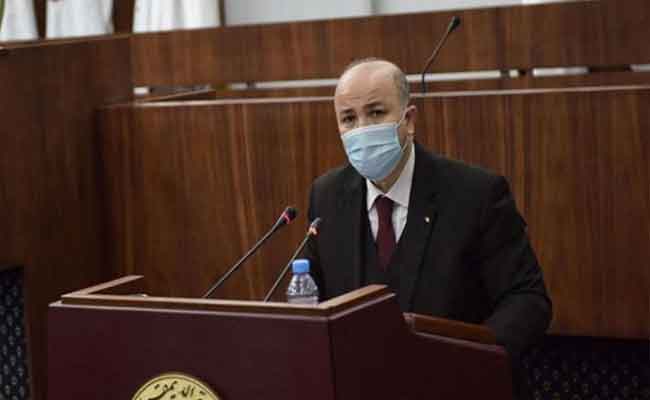 شروع  الوزير الأول في الرد على انشغالات النواب حول مخطط عمل الحكومة