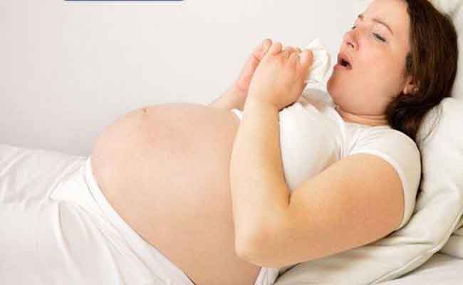 هل الكحة الشديدة خلال الحمل شائعة؟ وكيف يمكن علاجها؟