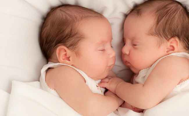 ما الذي يجب أن تعرفيه عن حركة التوأم؟