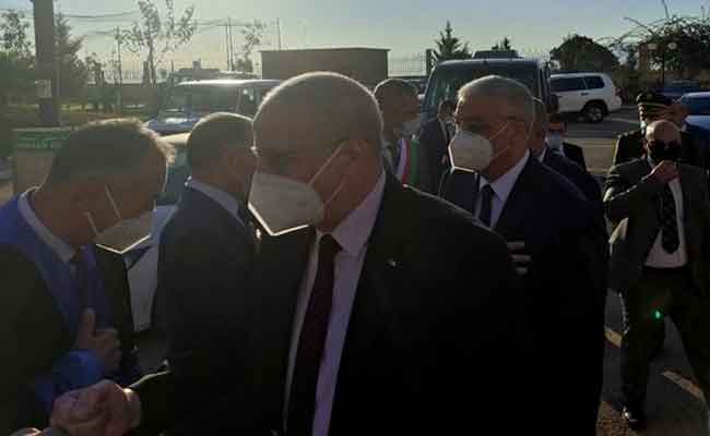 بن زيان يعطي إشارة الإنطلاق الرسمي للدخول الجامعي 2021-2022…