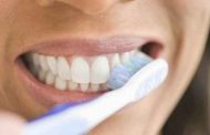 كم مرّة يجب تنظيف الأسنان يومياً؟