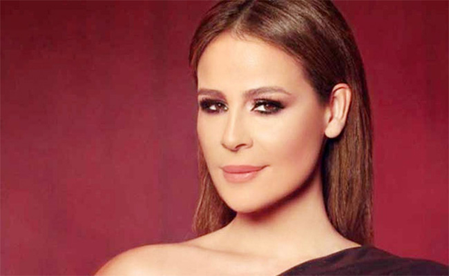 كارول سماحة تفاجئ جمهورها ب”يا شباب يا بنات” وموعد طرحها بعد يومين…