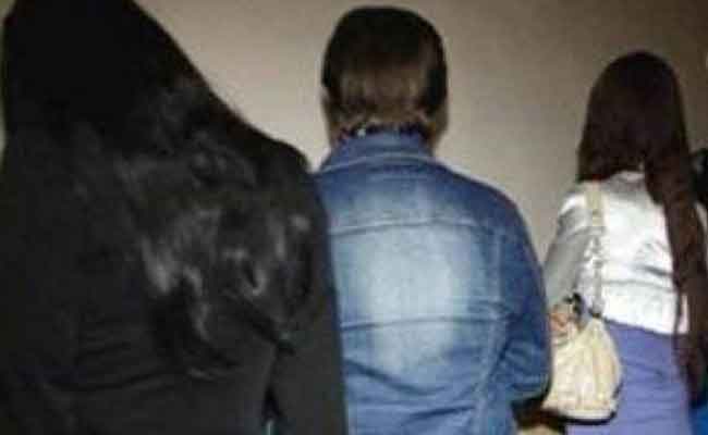 حبس 27 شخصا تورطوا في الدعارة و حجز كمية من الكوكايين في حوزتهم بالبويرة