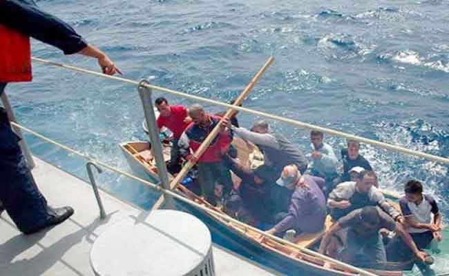 إحباط عملية إبحار سري و توقيف 8 اشخاص بمستغانم