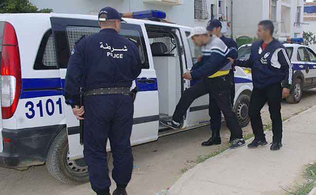 الإطاحة بشبكة تحترف تنظيم الهجرة السرية بمستغانم