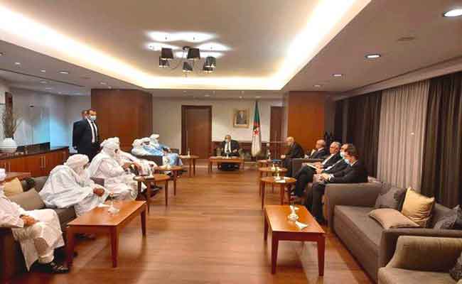 استقبال لعمامرة للوزير المالي للمصالحة و الموقعين على اتفاقية السلام