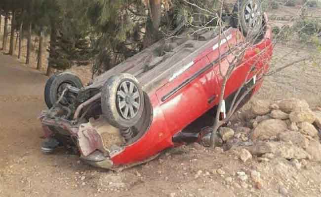 اصطدام بين سيارة و شاحنة يخلف مقتل شخصين بالجلفة