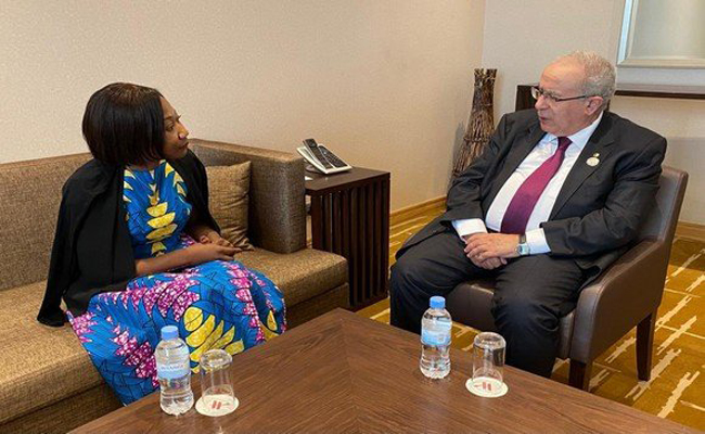 لعمامرة يجري مباحثات مع نظيرته في إفريقيا الوسطى