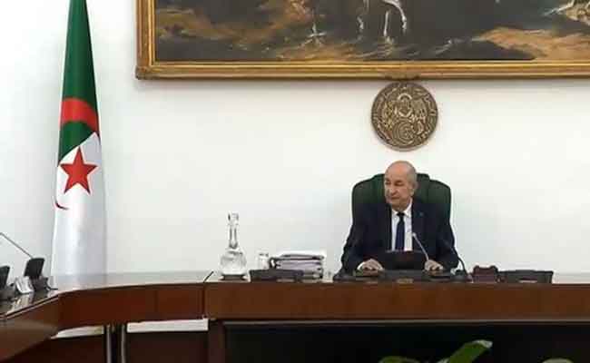 مجلس الورزاء يعرض مشروع قانون المالية لسنة 2022