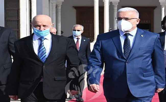 رئيس مجلس النواب الليبي يغادر الجزائر بعد زيارة رسمية دامت ثلاث أيام