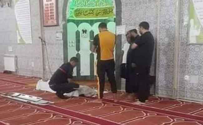 ستيني يلبي نداء ربه داخل مسجد بعد جنازة ابنته بعين الدفلى