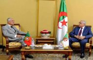 استقبال وزير العدل لسفير البرتغال بالجزائر