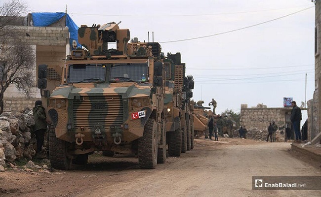 تركيا تحشد قواتها في شمال سوريا